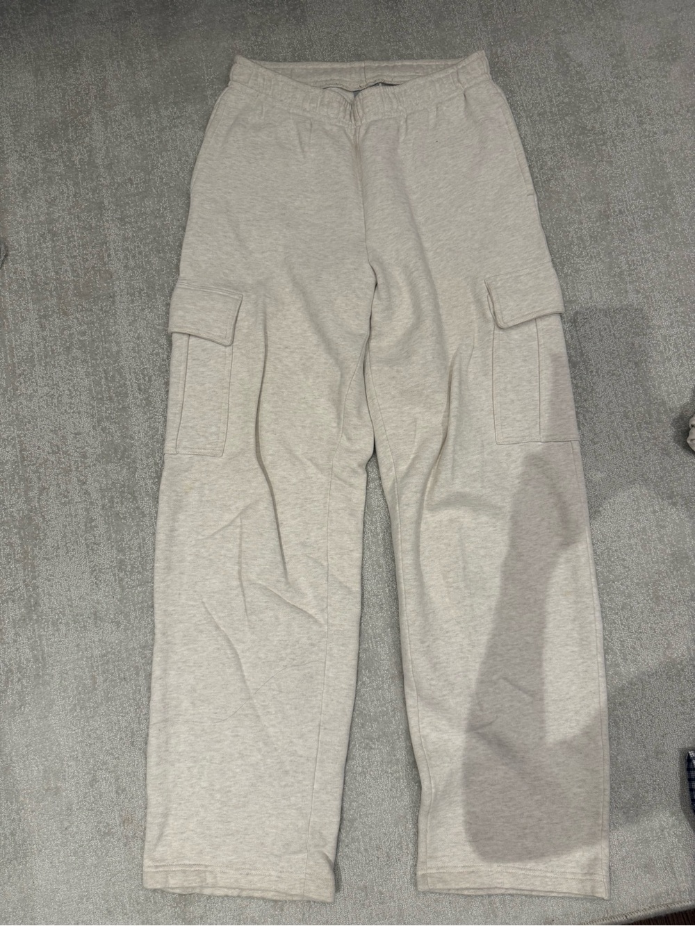 Aritzia Beige Cozy Sweat Fleece Cargo Pants